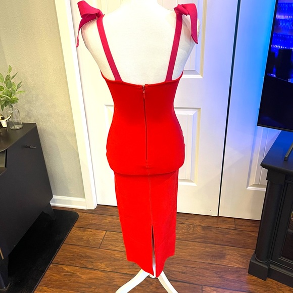 Pink and Red bandage midi dress - Picture 3 of 3